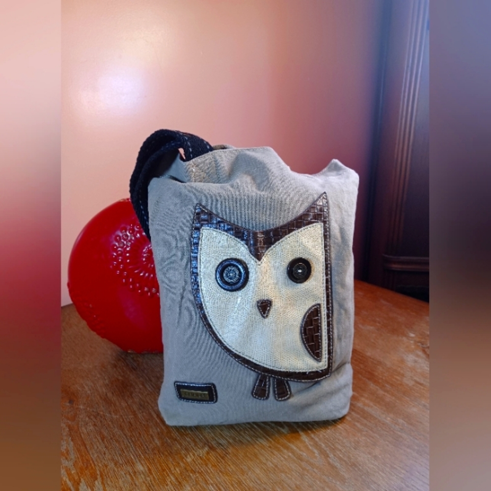 Ladies Chala tote with Owl pocket.
